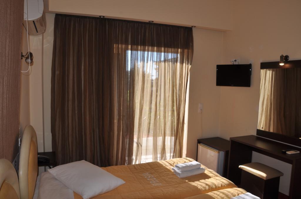 Hotel Drosia Messíni المظهر الخارجي الصورة